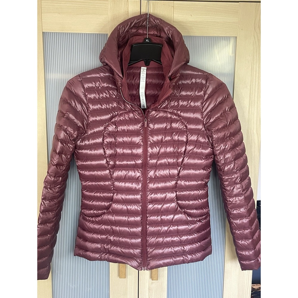 Lululemon Pack it Down Jacket Shine Womens Sz 6 Outdoor Quilted Hiking Travel